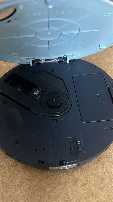 Cd Player - Walkman Sony D-EJ775 G-Protection + telecomanda