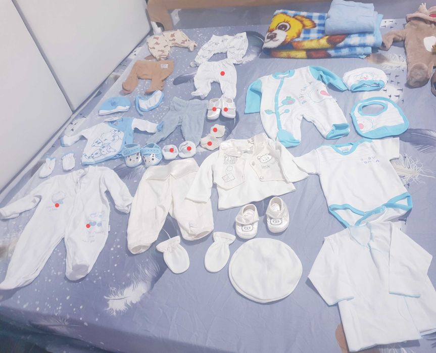 Haine nou nascut noi cu eticheta