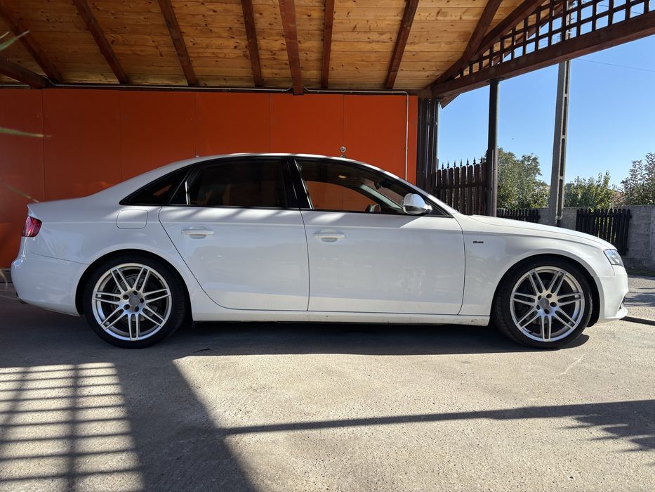 AUDI - A4 S-line