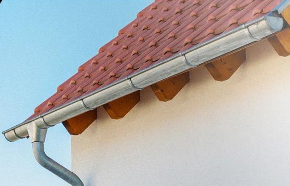 Servicii acoperise jgheaburi burlane reparații urgente