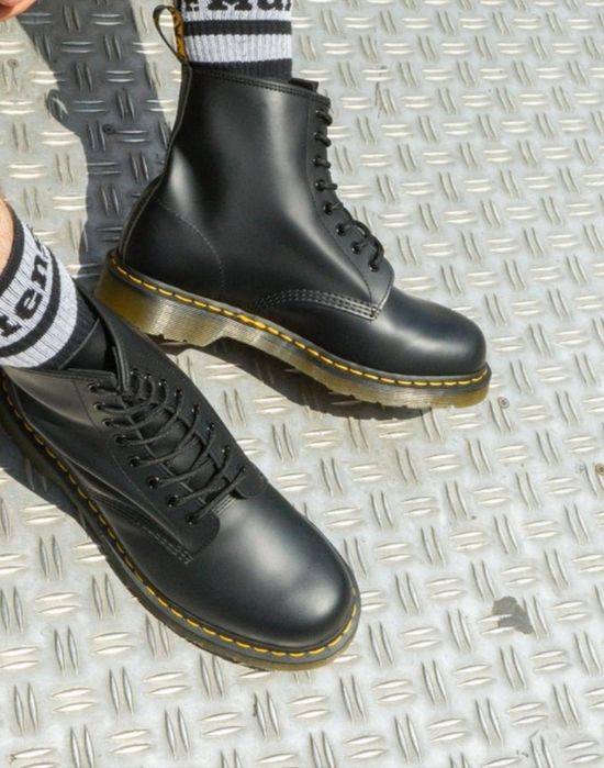 Dr. Martens smooth black 39 100% original