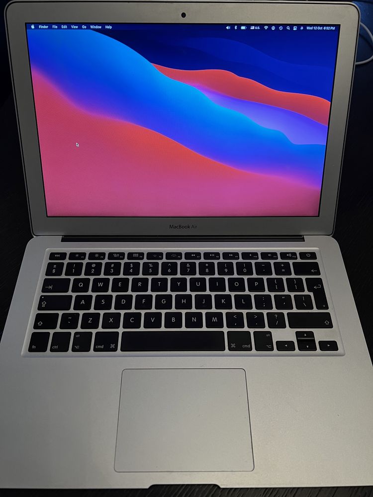 Mac Book Air (13 inch, Mid 2013)