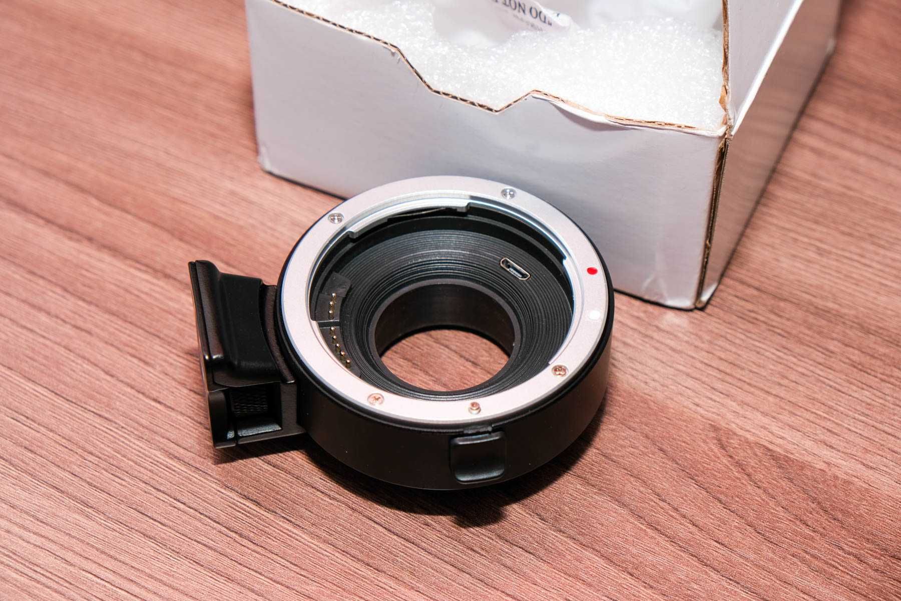 Адаптер EF-FX (можно установить объектив Canon на Fujifilm)