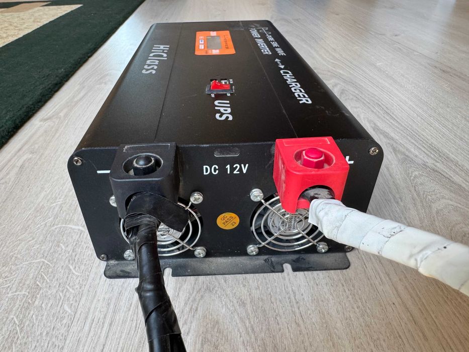 UPS Inverter Zaryadchik