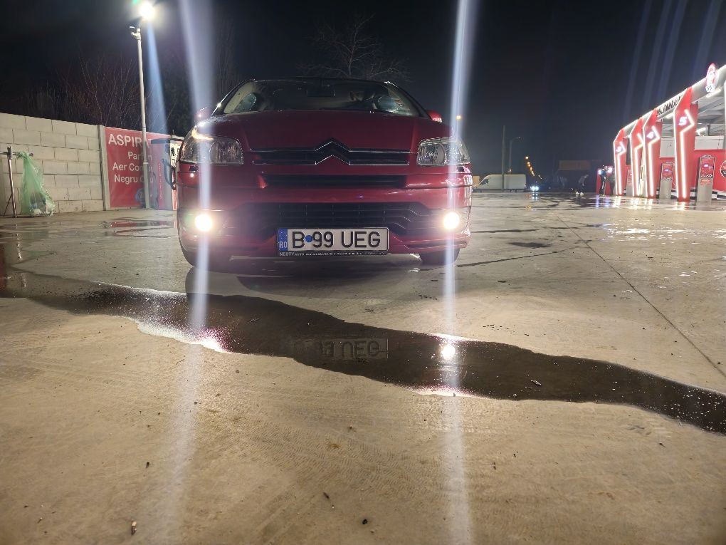 Citroen C4 1.6i 900E negociabil! Schimb cu duba și citroen-ul și Fabia