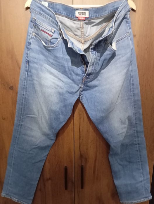 Мъжки маркови дънки .