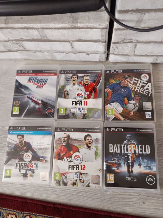 Vând PS 3 și 20 jocuri