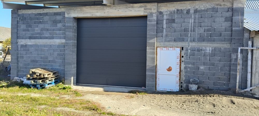 Închiriez hala 230 mp Sacele Bobes