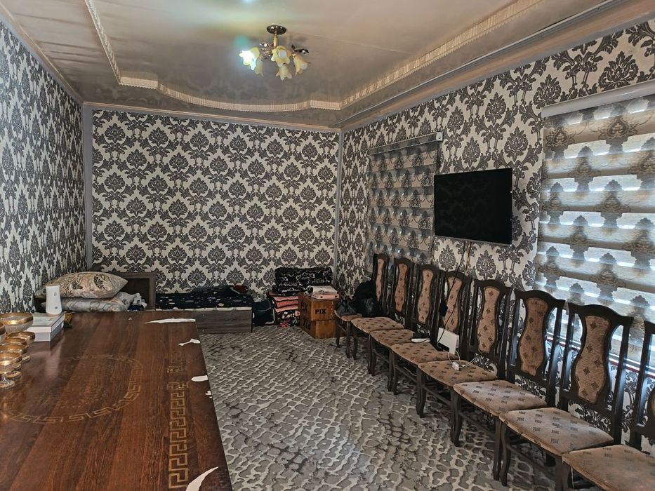 Chala qozoq yongoda srochna Hovli sotiladi