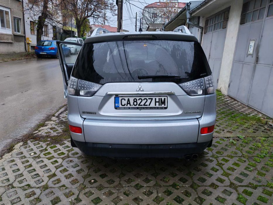 Mitsubishi Outlander 2.2 DID най-висок клас оборудване