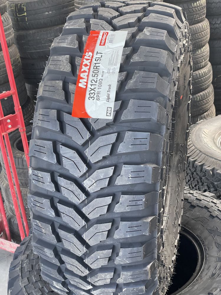 33x12.5 15 TREPADOR Maxxis M8060   Anvelope off road