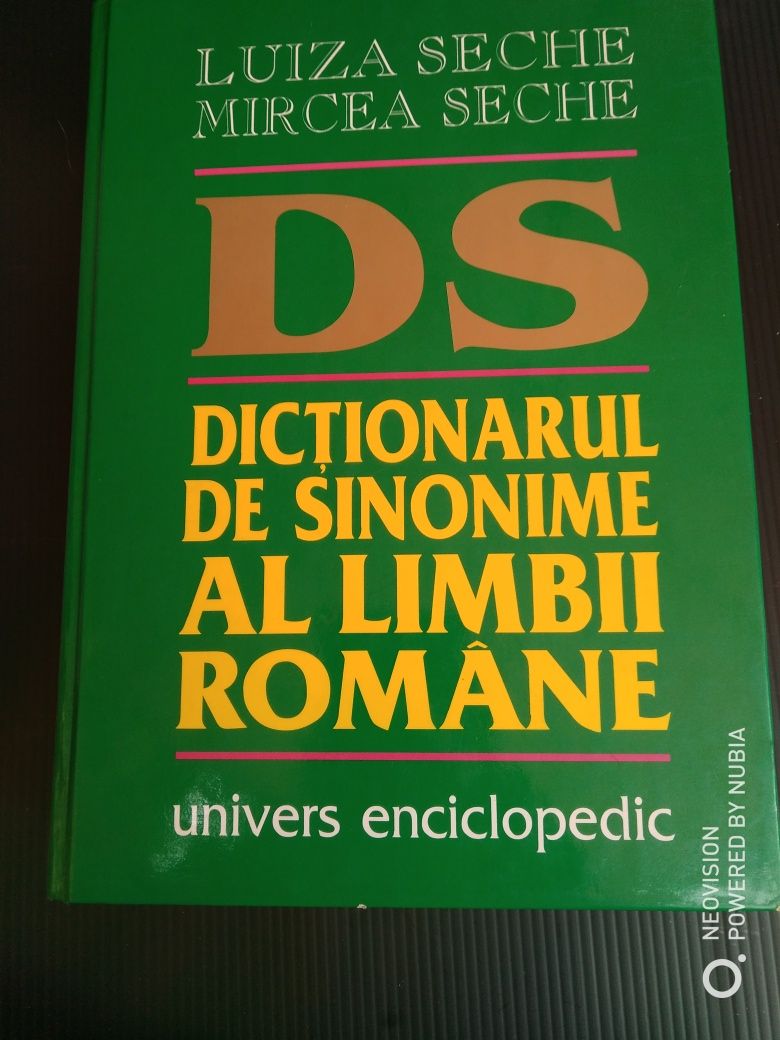 Vând dicționar sinonime