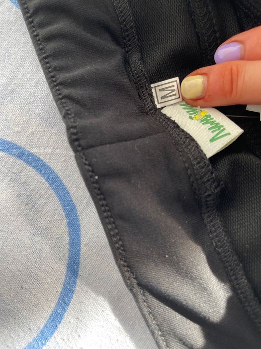 Черен панталон размер М на фирма Лимони