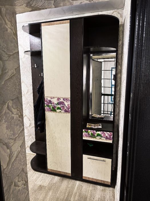 Шкаф для прихожей