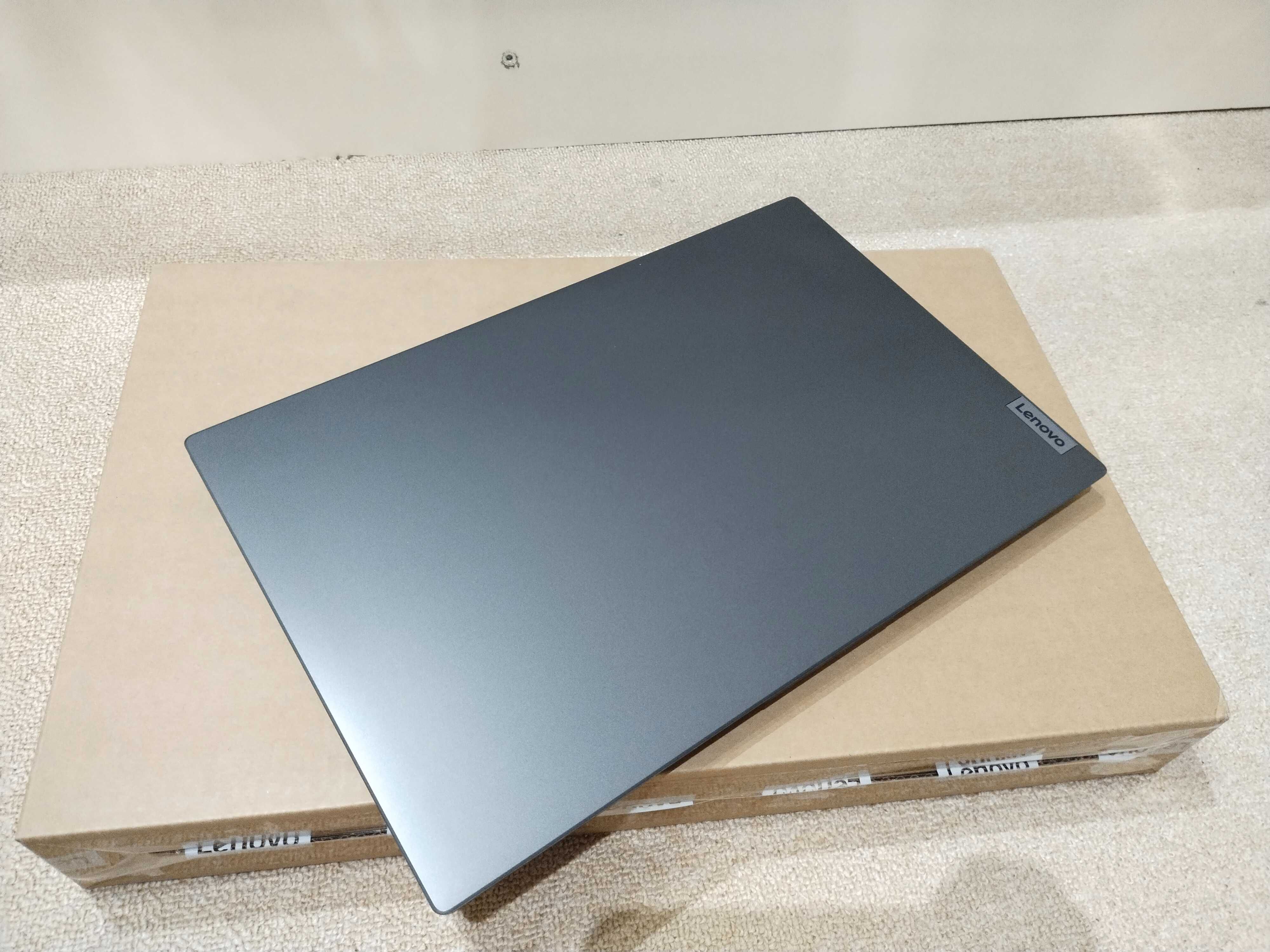 Noutbuk Core i5-13420H/8GB/256GB/UHD Graphics 2GB/15.6"