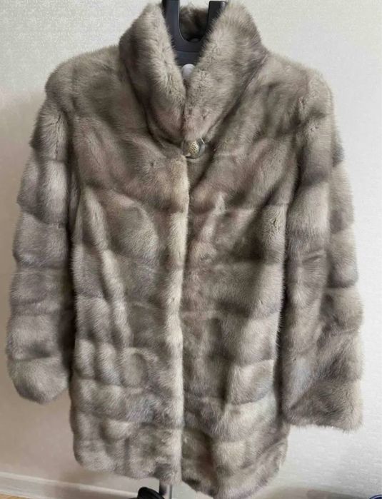 Продам норковую шубу и косынку