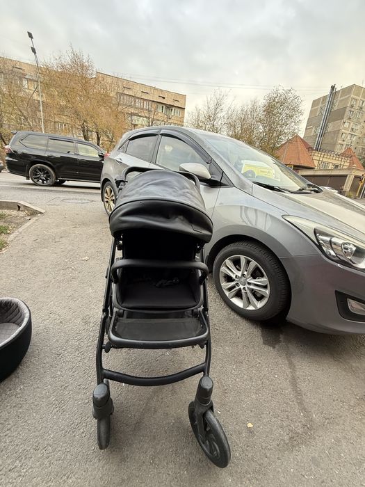 Коляска по выгодной цене.