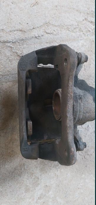 Суппорт на Хонду СРВ 2