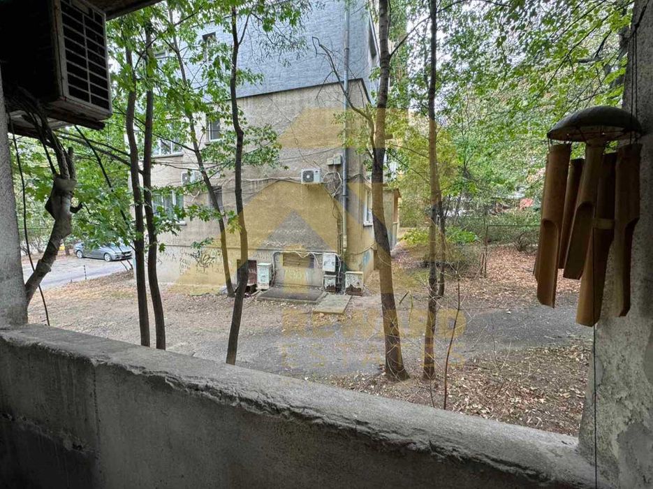 Продава се Тристаен апартамент в София, Център - 90 кв.м за 2667 €/кв.м - Снимка #13