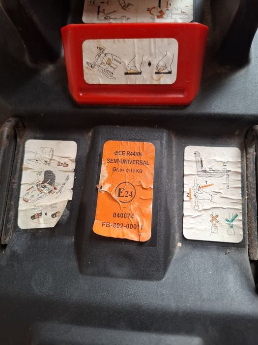 Suport scaun scoica auto cu isofix