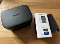 Omron HEM-9601T-E3 masoara tensiunea arteriala pe timp de noapte