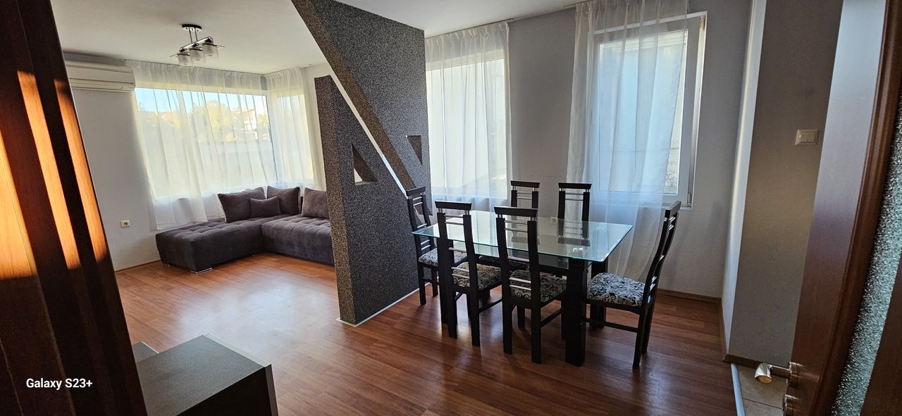 Дава се под наем Тристаен апартамент в Бургас, Сарафово - 120 кв.м за 612 € - Снимка #6