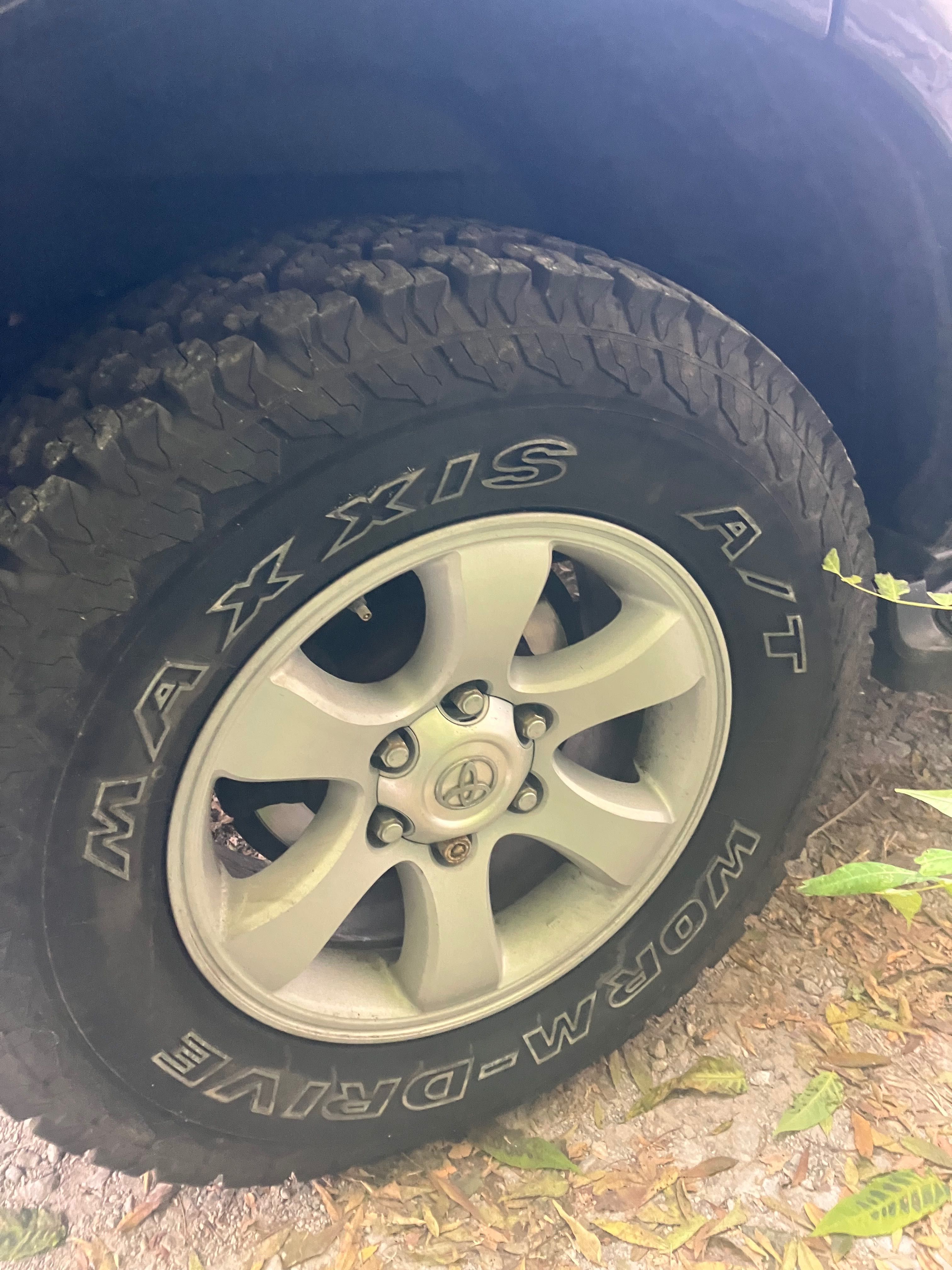 Гуми MAXXIS 265/70/17 A/T