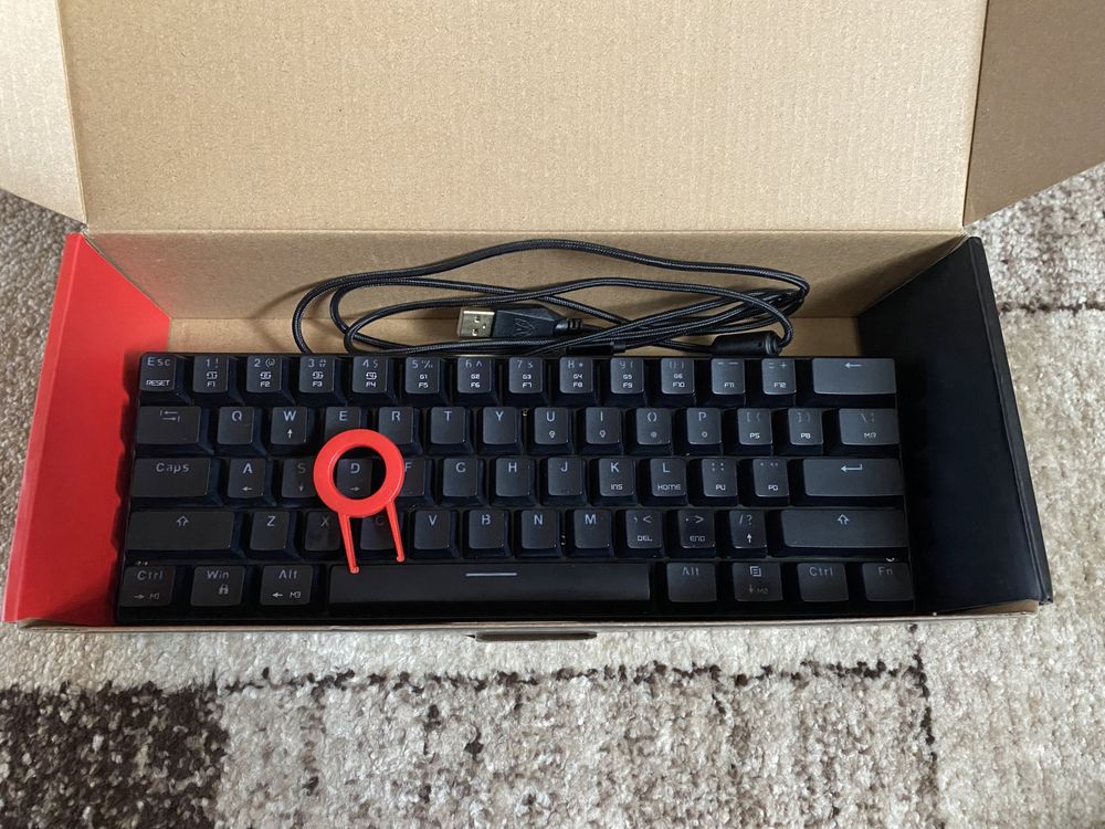 Vand tastatura mecanica 60%, Red Switches