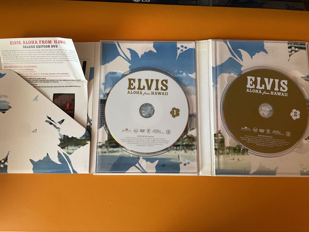 Elvis Presley - Deluxe Edition