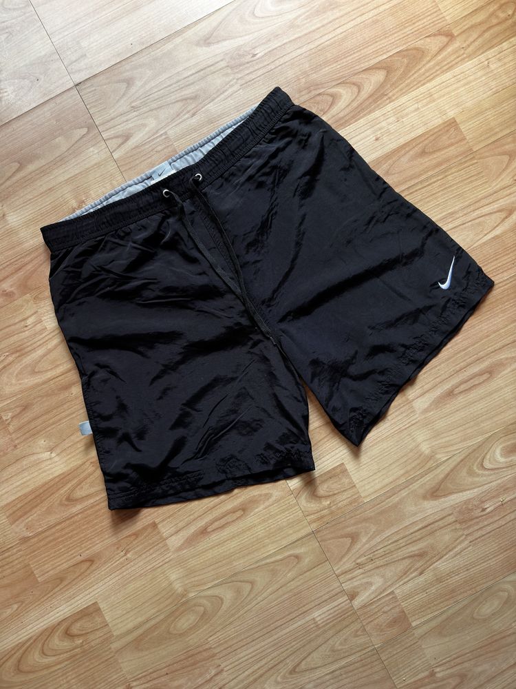 Shorts pantaloni scurti pants sweats Nike vintage nylon negri clasici