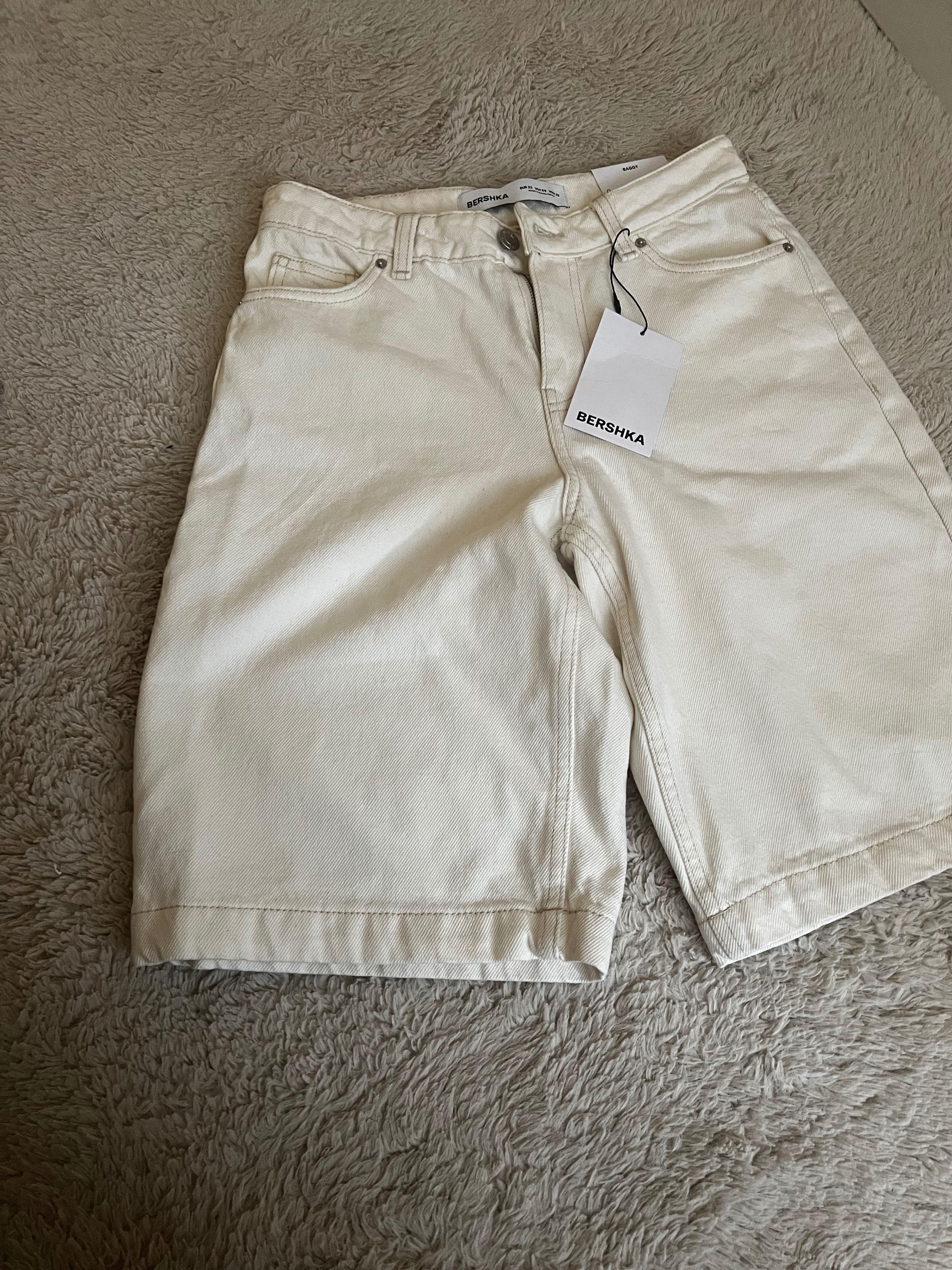 Baggy къси дънки от Bershka