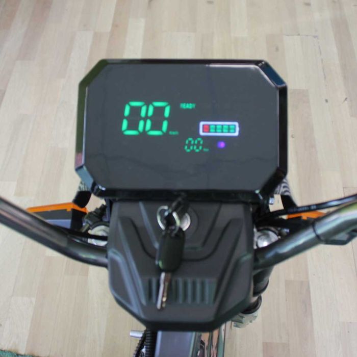 Електрическа триместна товарна триколка MaxiGo Pro, Red, 2000W