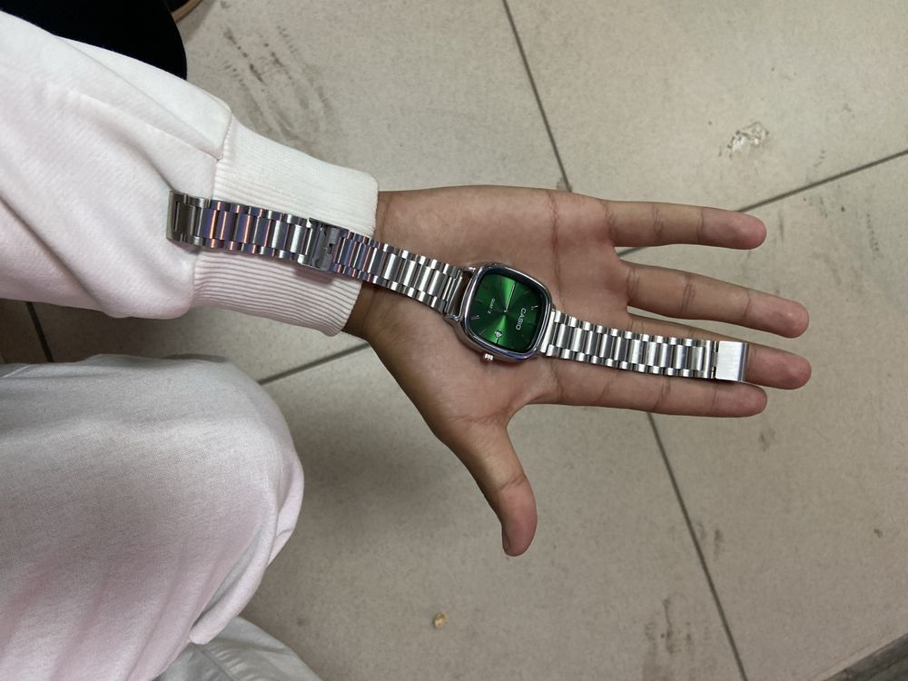 Продам Новые часы Casio