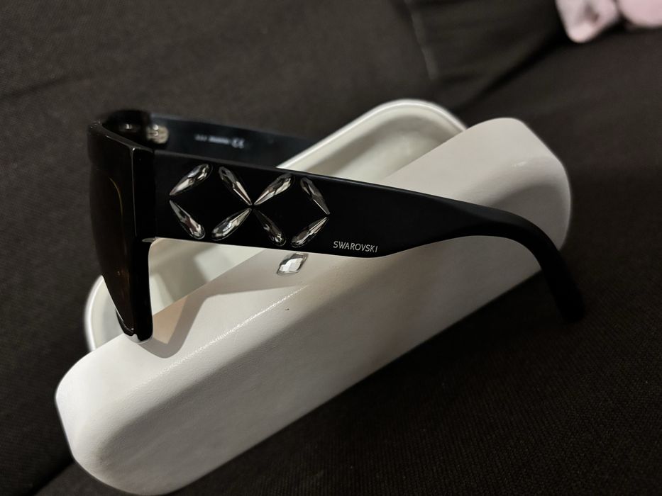 Слънчеви очила Swarovski