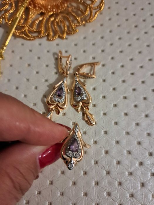 Серьги икольцо в наборе продам Хипинг