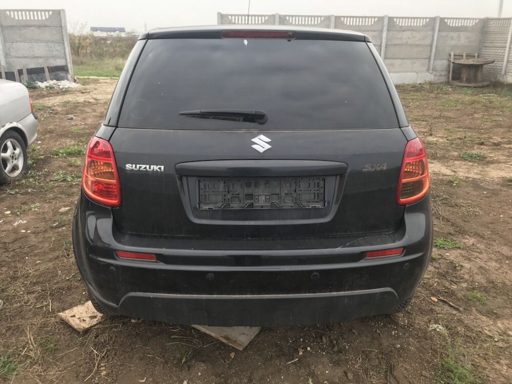 Dezmembrez Suzuki SX4 benzina 2006-2012