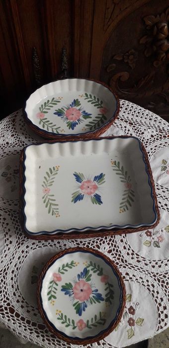 Set de vase in cosulete de nuiele impletite