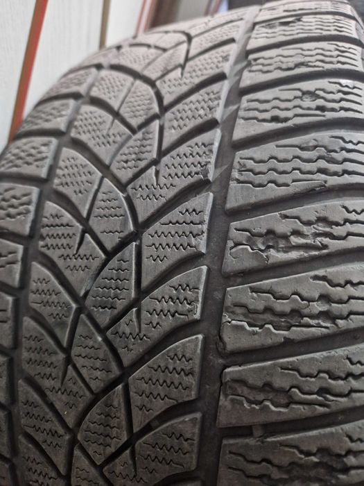Зимни Гуми Goodyear UltraGrip Performance Gen1 265/40/20