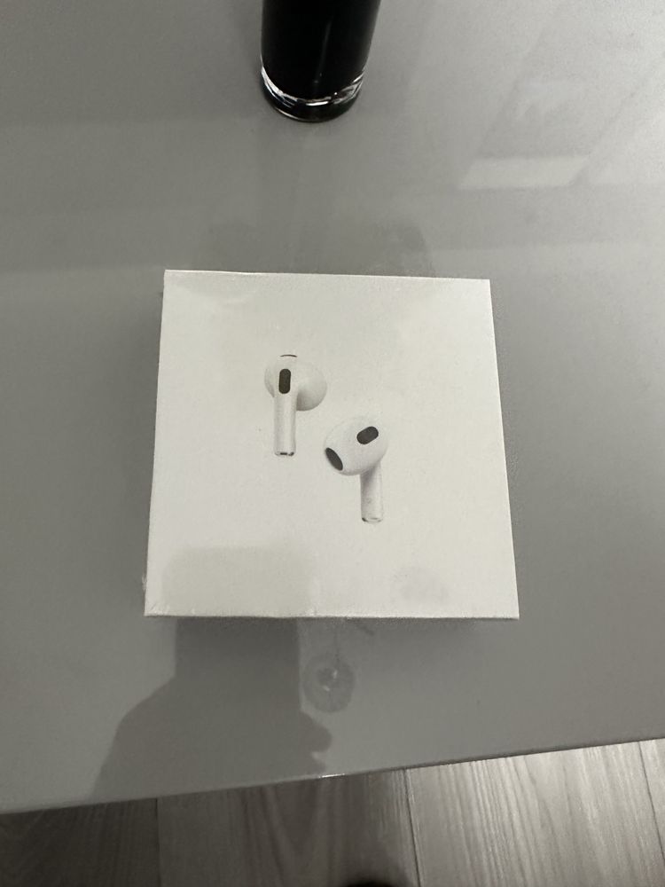 Casti Airpods Generatia 3