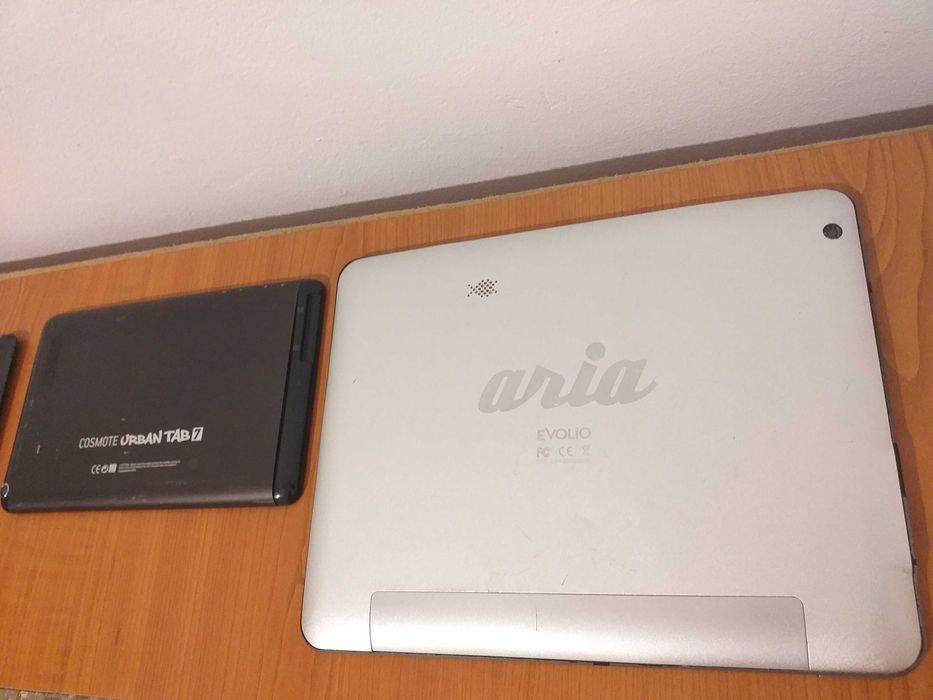 2 Tablete(Evolio+Cosmote)+ 2 telefoane HTC defecte