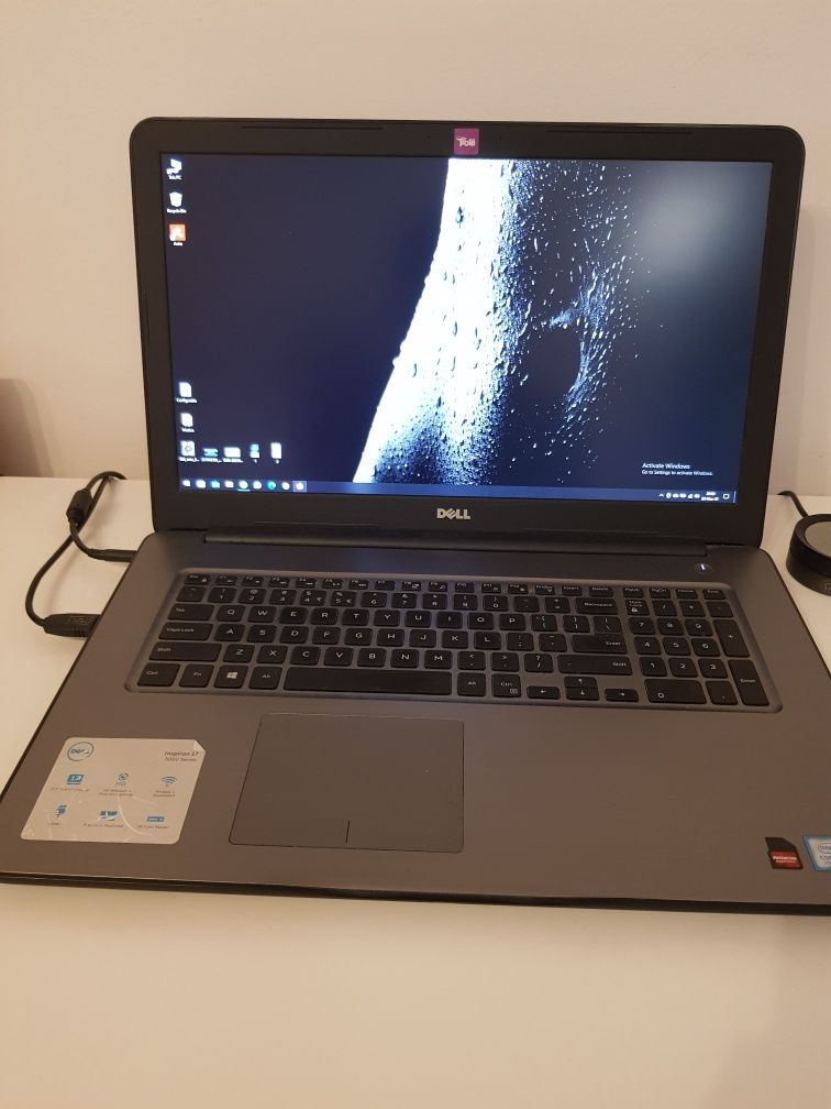 Vand laptop Dell Inspiron 17