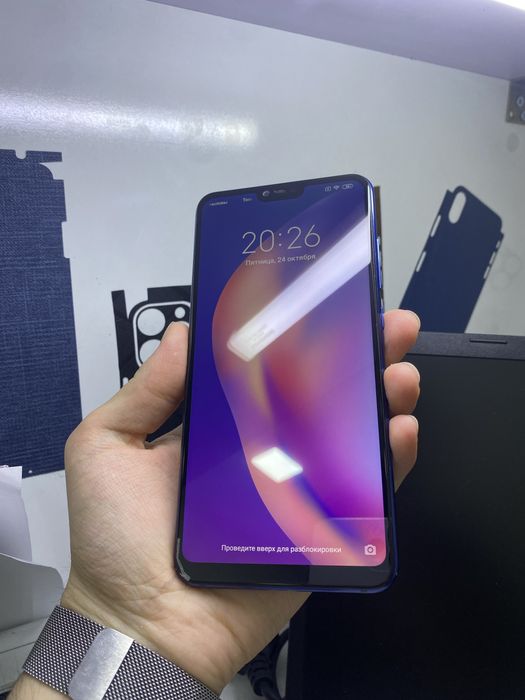 Mi 8Lite 64Gb xolati zor