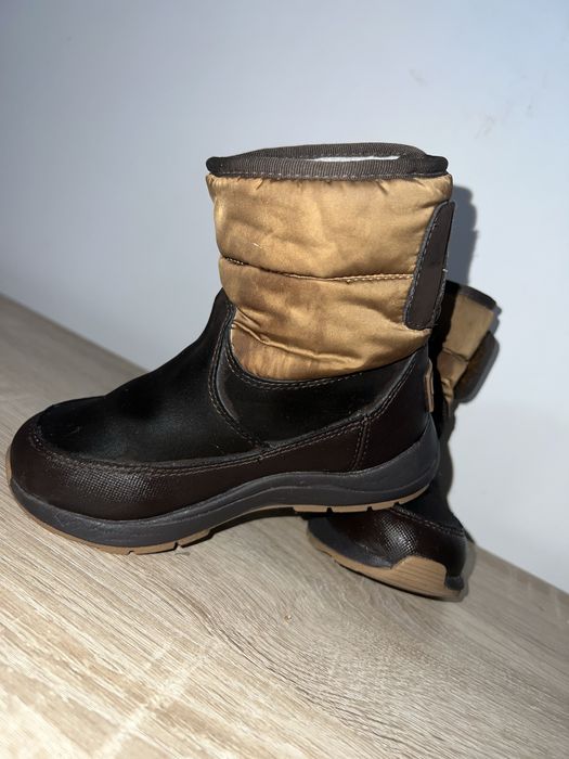 Ghete ugg baieti nr 26-27
