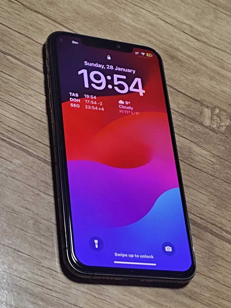 Iphone 11 pro max sroshniy