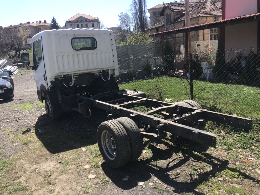 Nissan cabstar-части