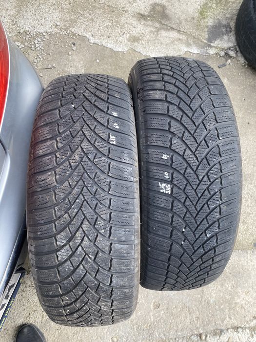 2 Cauciucuri 215/60R17  Pret 300 lei