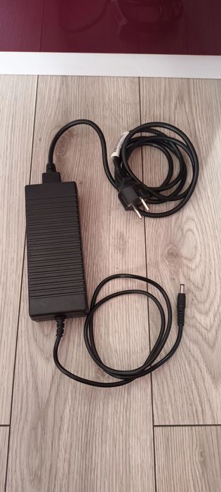 Vand AC/DC Adaptor JCY 12100 de 12 V -10A