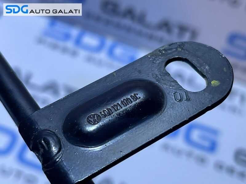 Teava Conducta Aer VW Golf 7 1.6 TDI 2013 - 2017 Cod 5Q0121064AS 5Q0121070BC