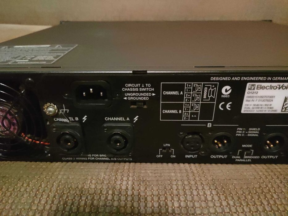 Amplificator de putere statie Lab Gruppen ipd 2400 de 2x1200w cu dsp