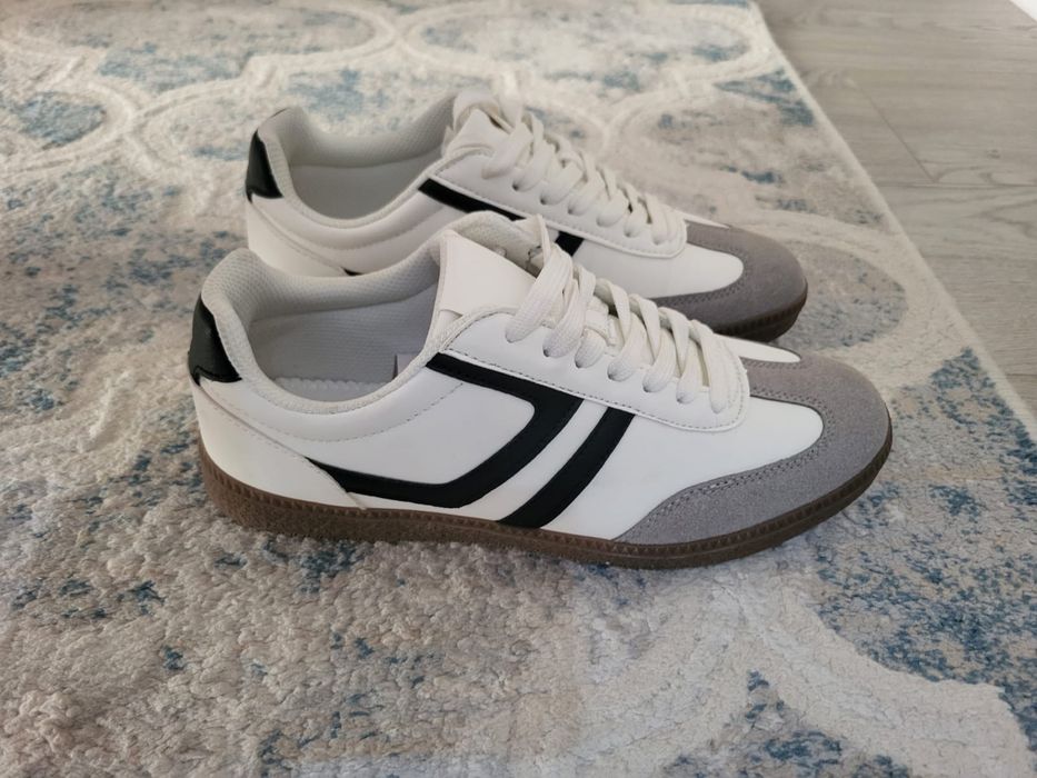 Продам кеды новые, 39-40 размер